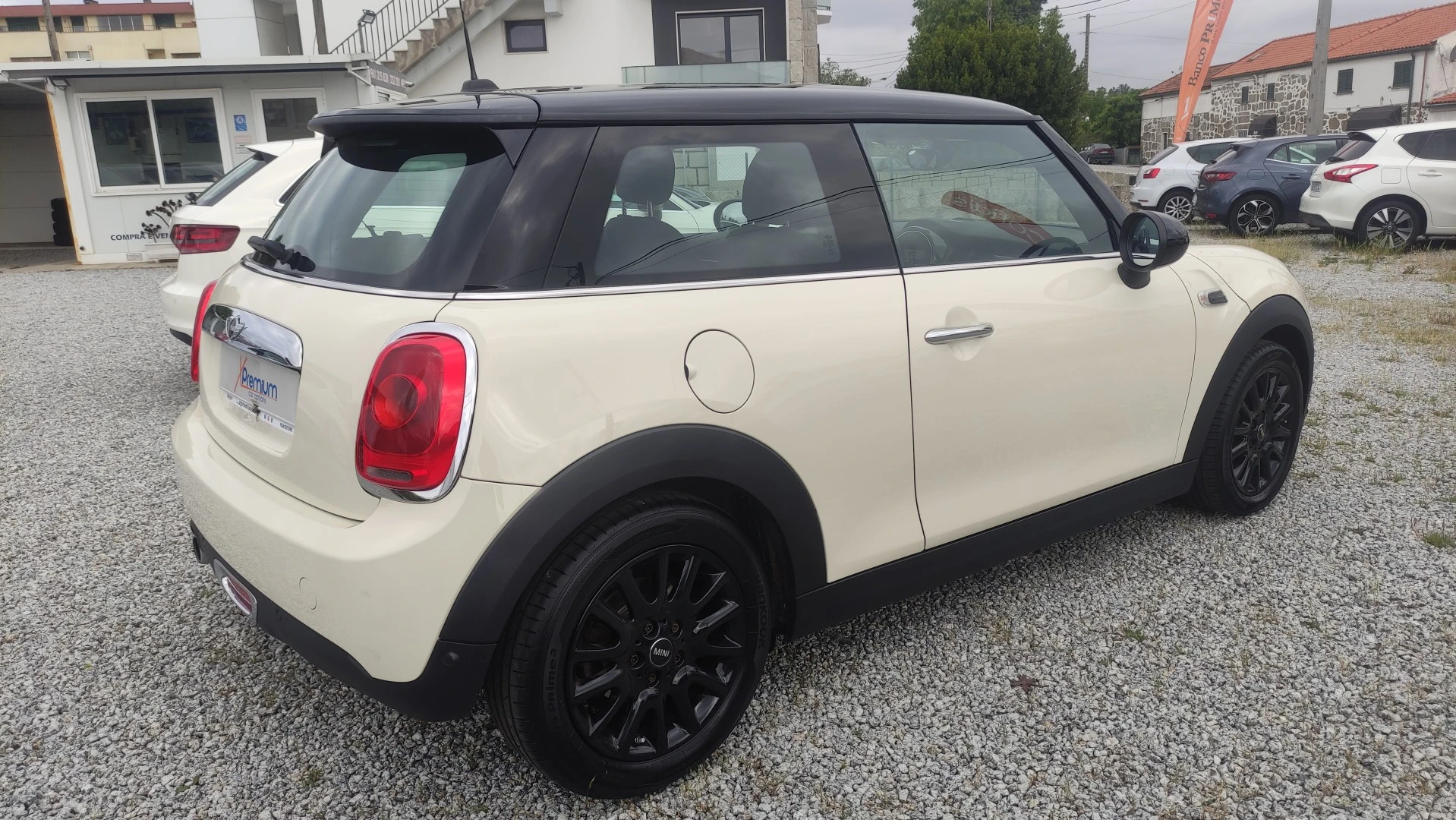 MINI 3 Portas One D Metropolitan