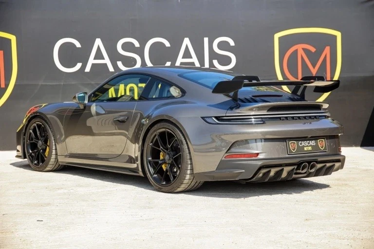 Porsche 911 (992) com lift