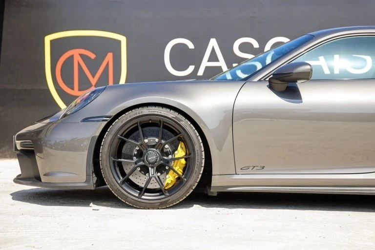 Porsche 911 (992) com lift