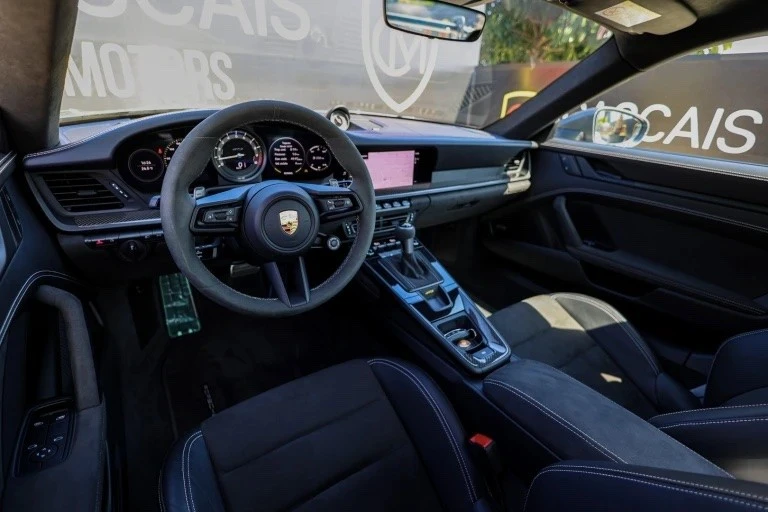 Porsche 911 (992) com lift