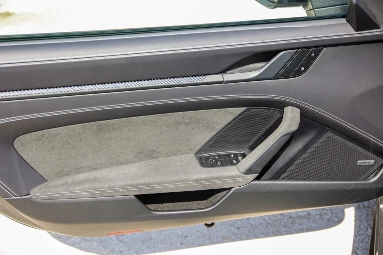 Porsche 911 (992) com lift