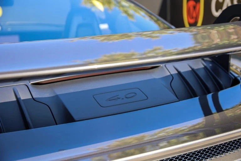 Porsche 911 (992) com lift