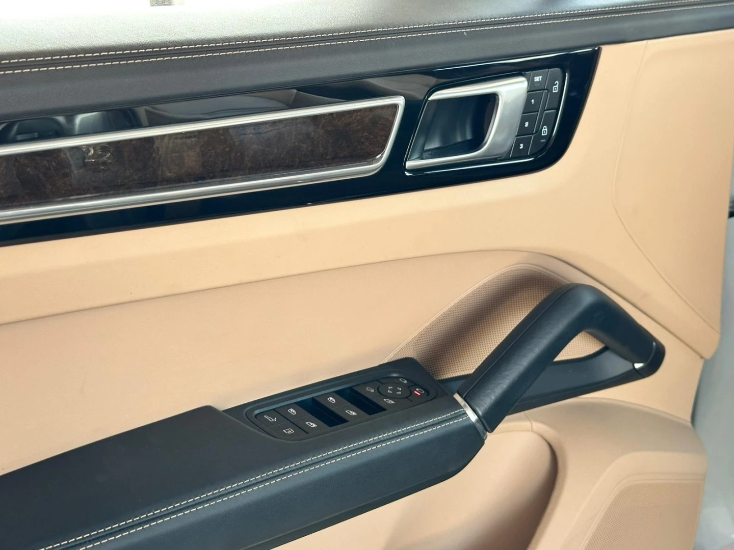 Porsche Cayenne E-Hybrid Tiptronic S