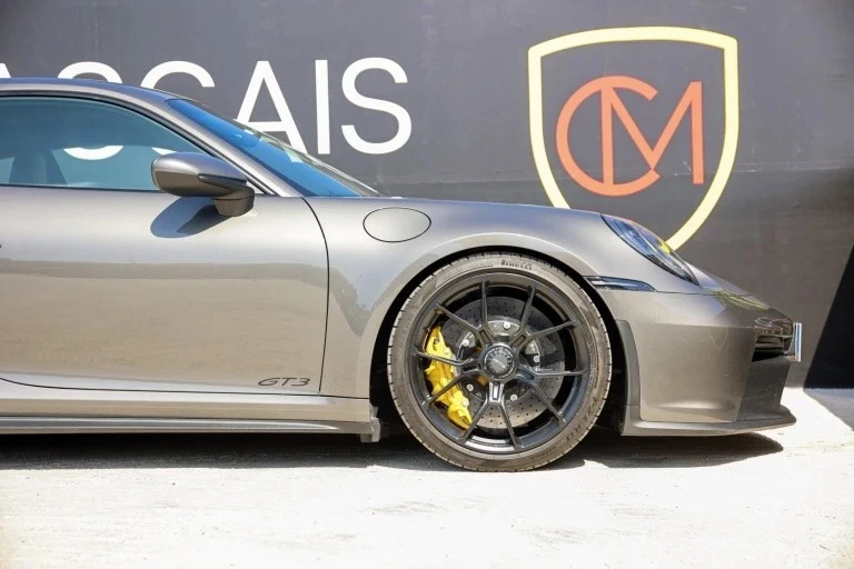 Porsche 911 (992) com lift