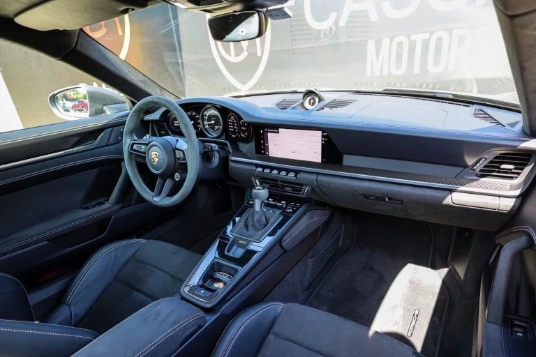 Porsche 911 (992) com lift