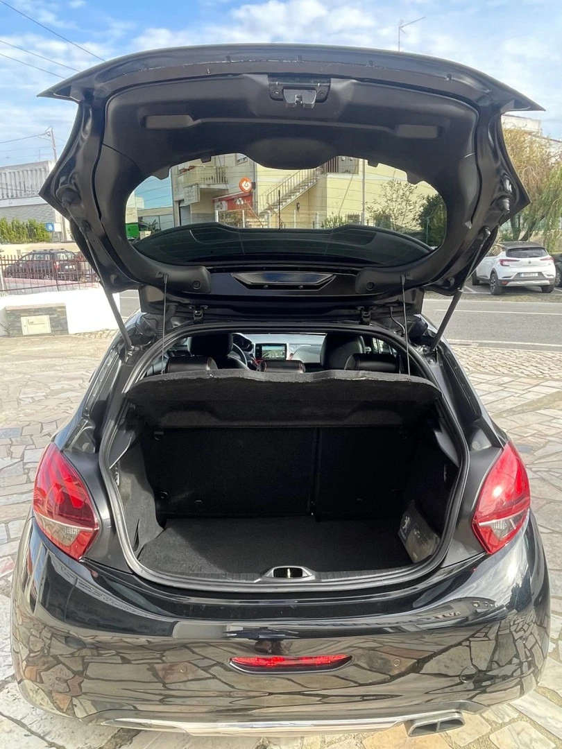 Peugeot 208 1.6 THP GTi