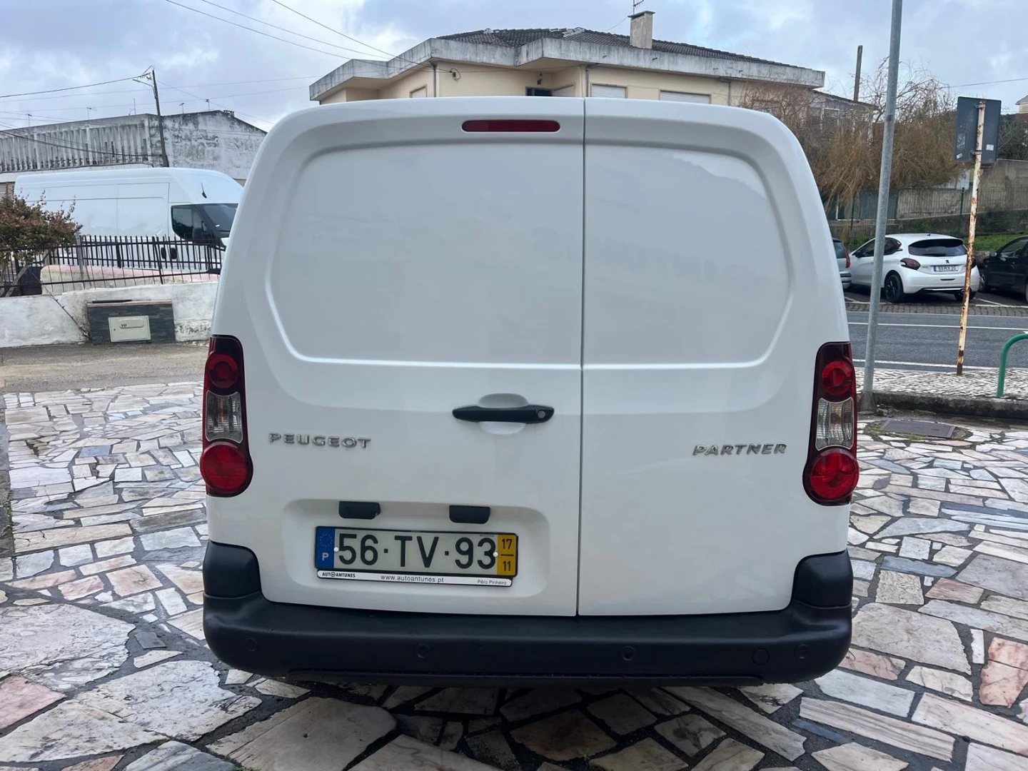 Peugeot Partner 1.6 BlueHDi L2 Premium 3L