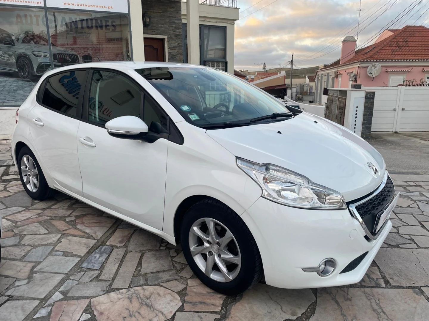 Peugeot 208 1.2 PureTech Signature
