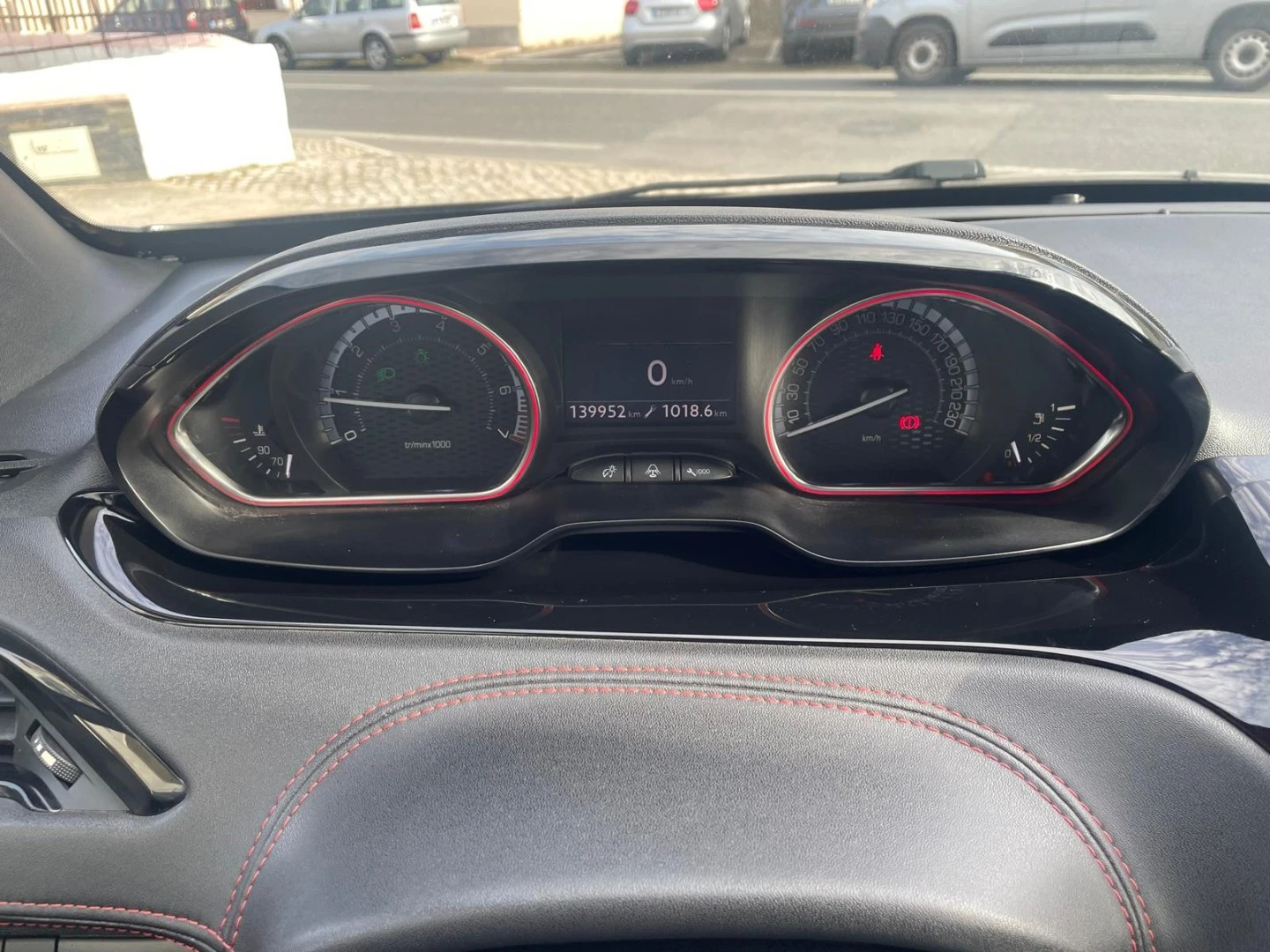 Peugeot 208 1.6 THP GTi