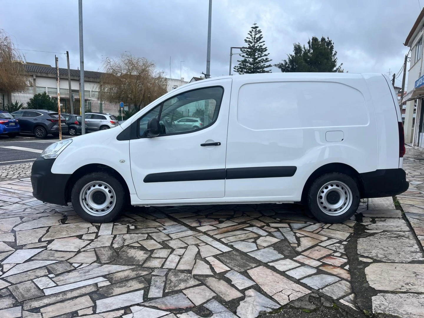 Peugeot Partner 1.6 BlueHDi L2 Premium 3L