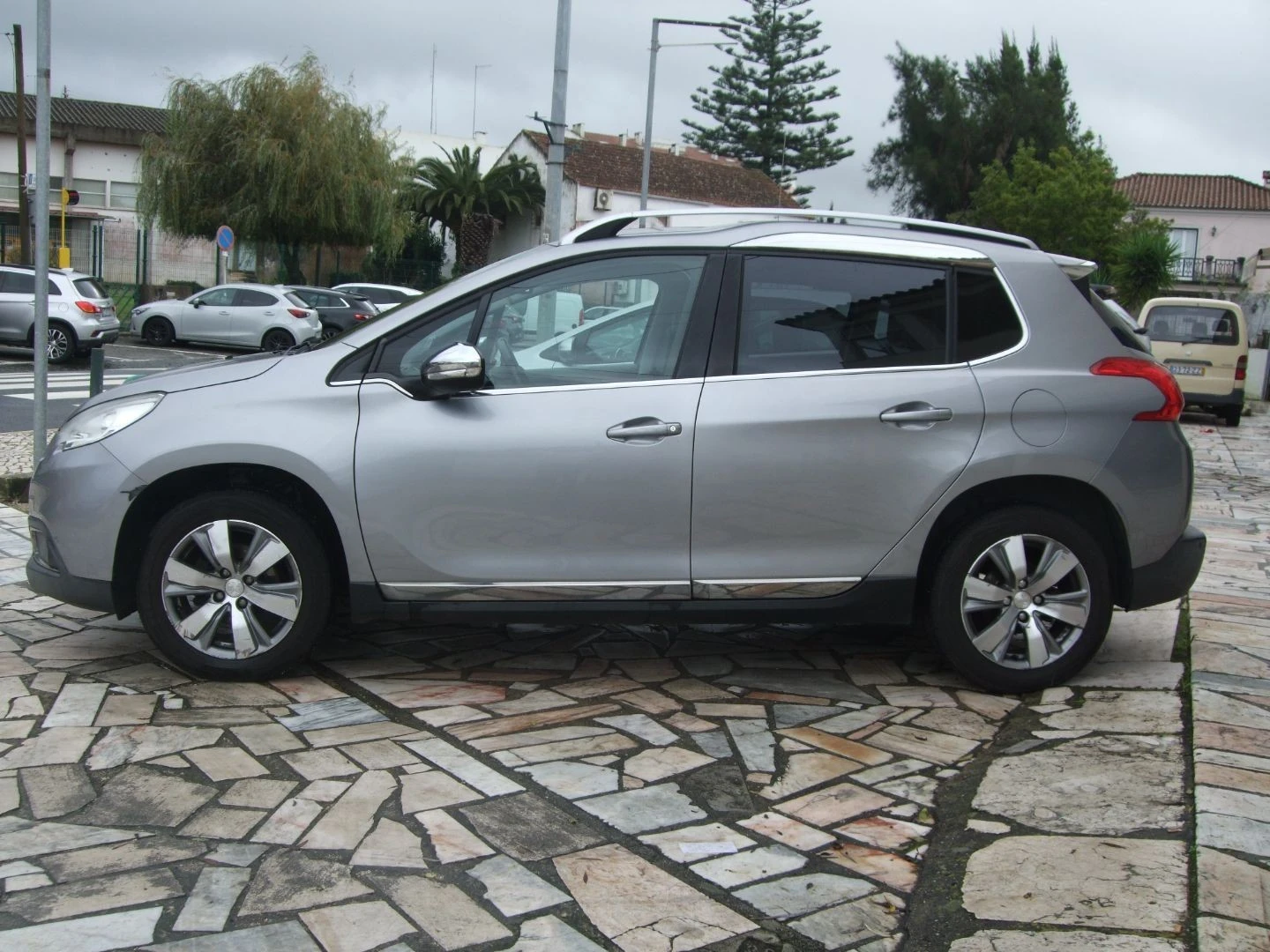 Peugeot 2008 1.2 PureTech Active Pack