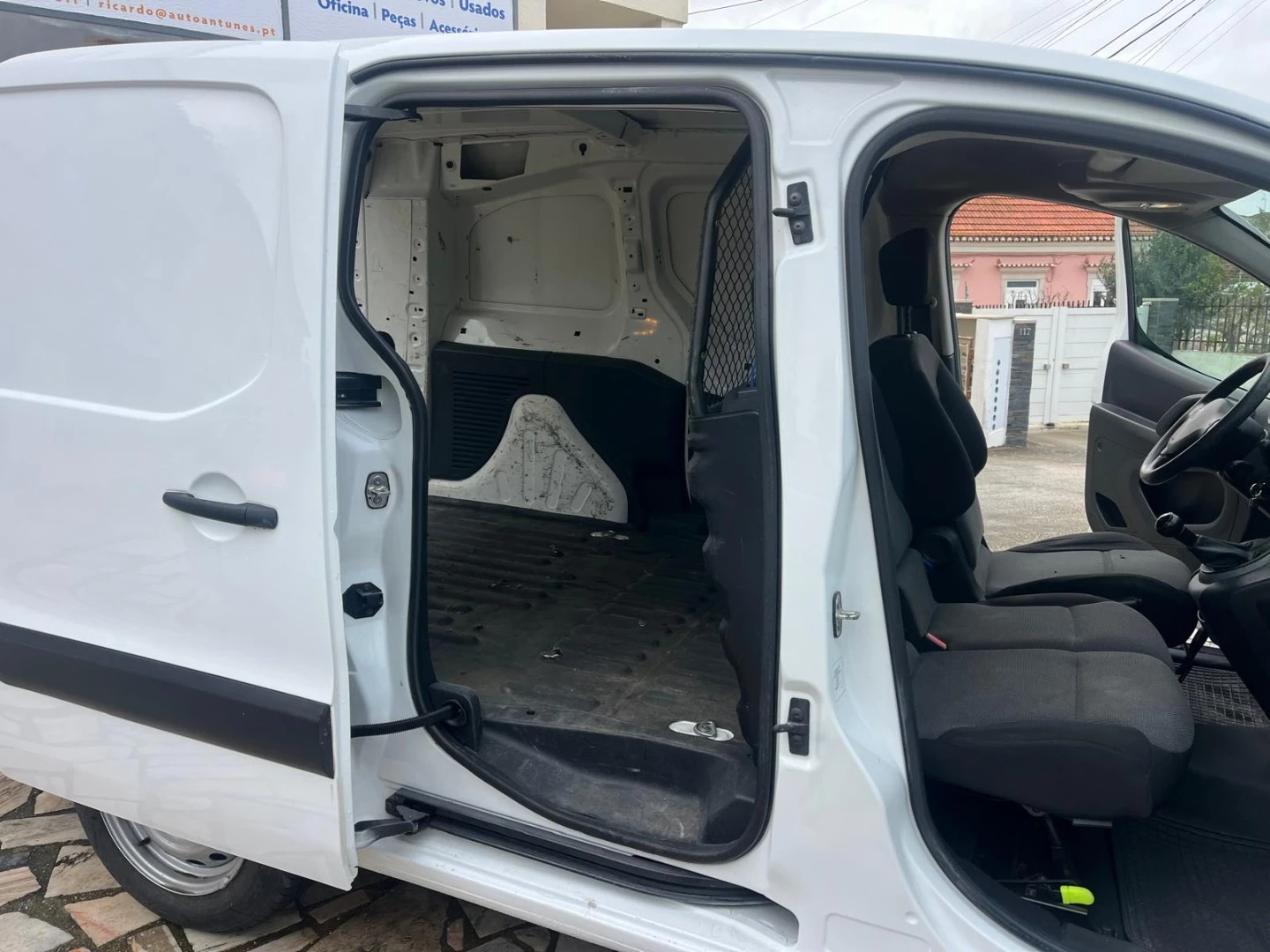 Peugeot Partner 1.6 BlueHDi L2 Premium 3L