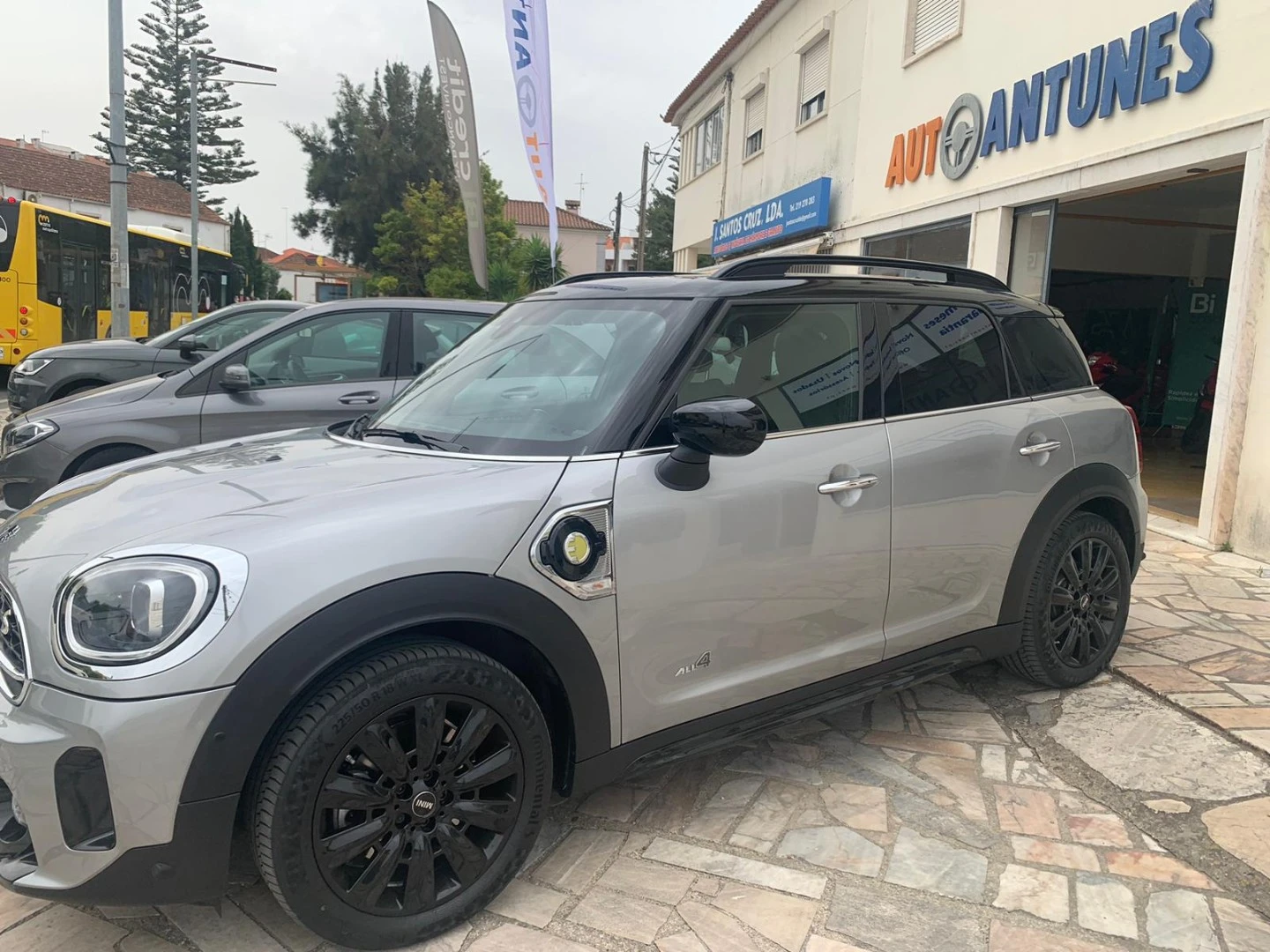 MINI Countryman Cooper SE ALL4 Classic Auto