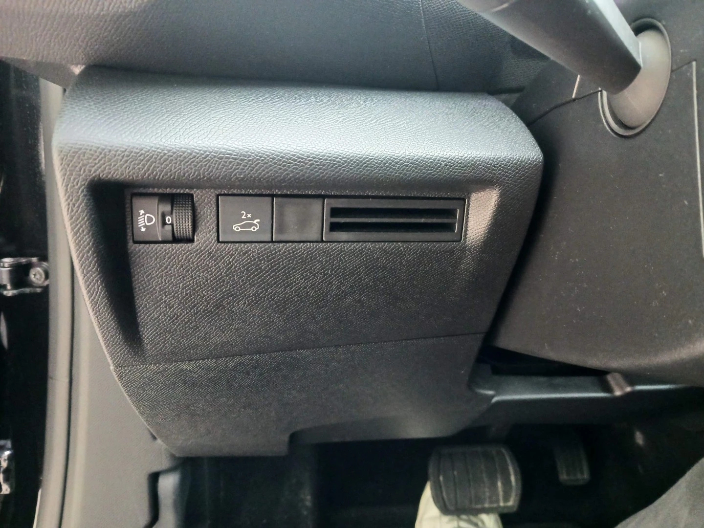 Citroën C4 X 1.2 PureTech Plus EAT8