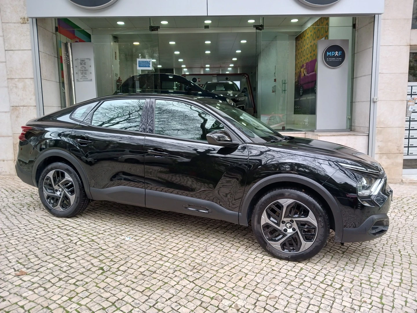Citroën C4 X 1.2 PureTech Plus EAT8
