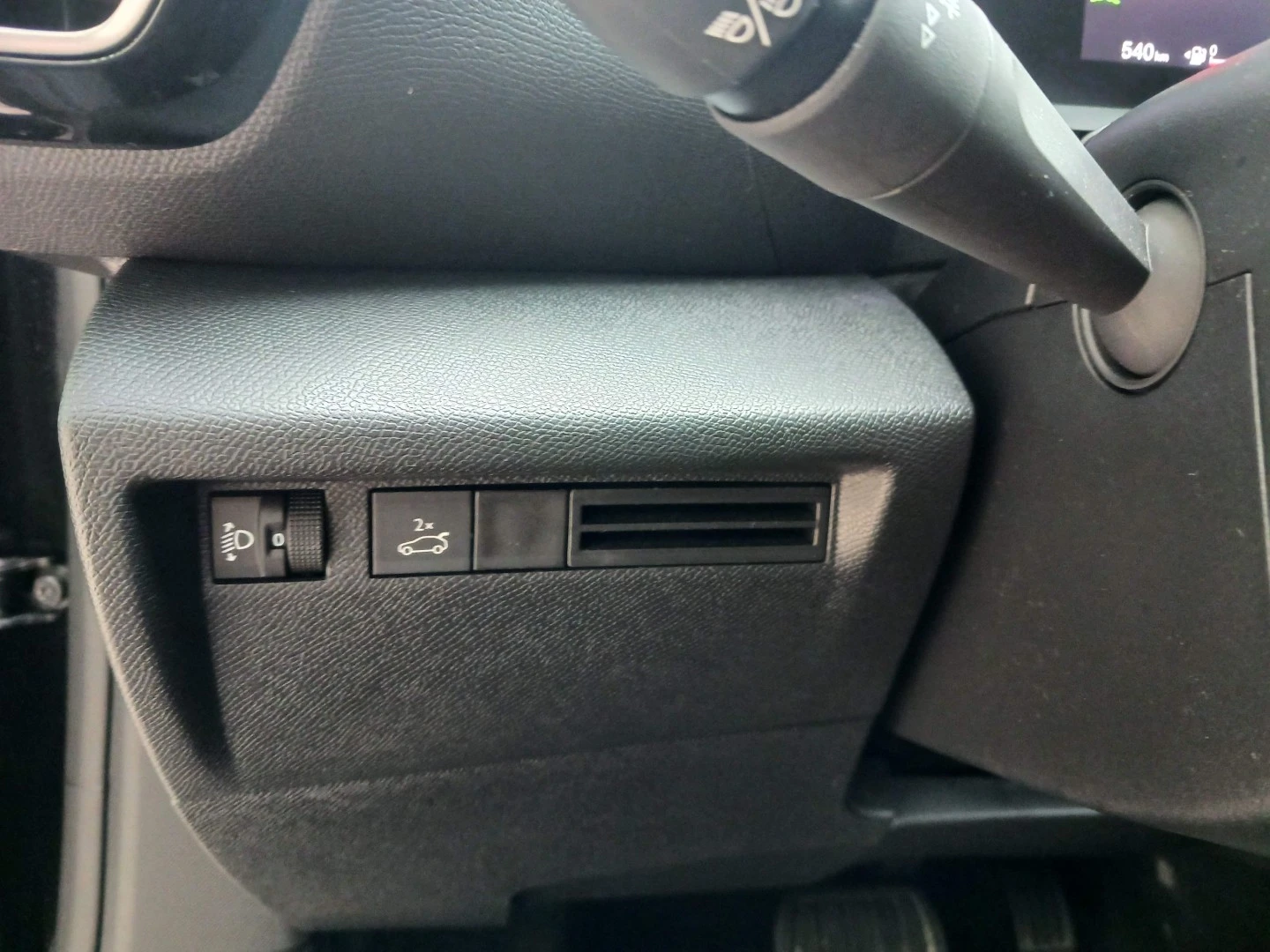 Citroën C4 X 1.2 PureTech Plus EAT8