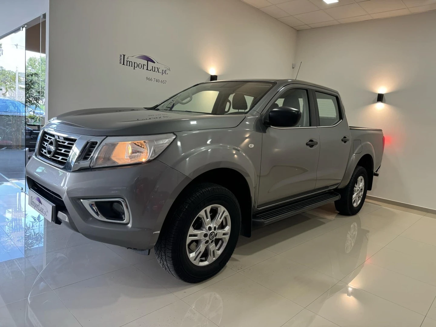 Nissan Navara 2.3 dCi CD 4WD CC Visia