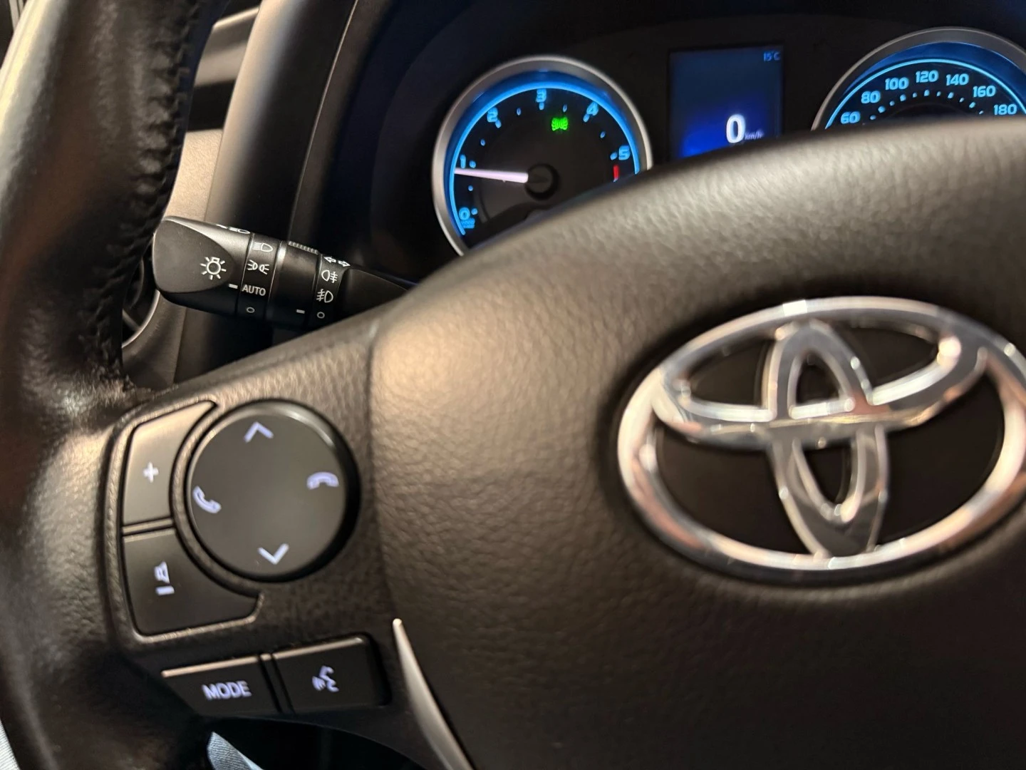 Toyota Corolla 1.4 D-4D Exclusive