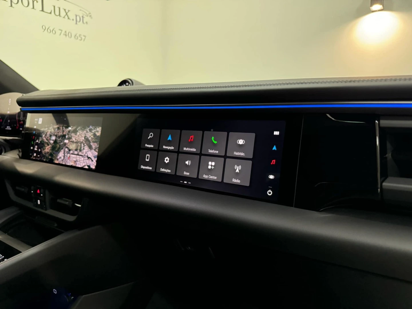 Porsche Macan Electric 4