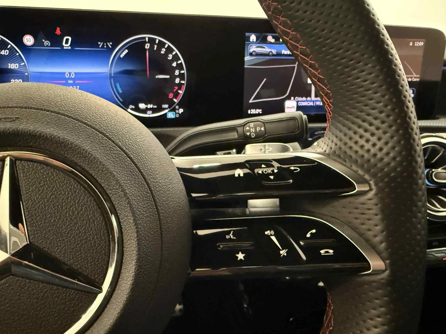Mercedes-Benz A 250 e