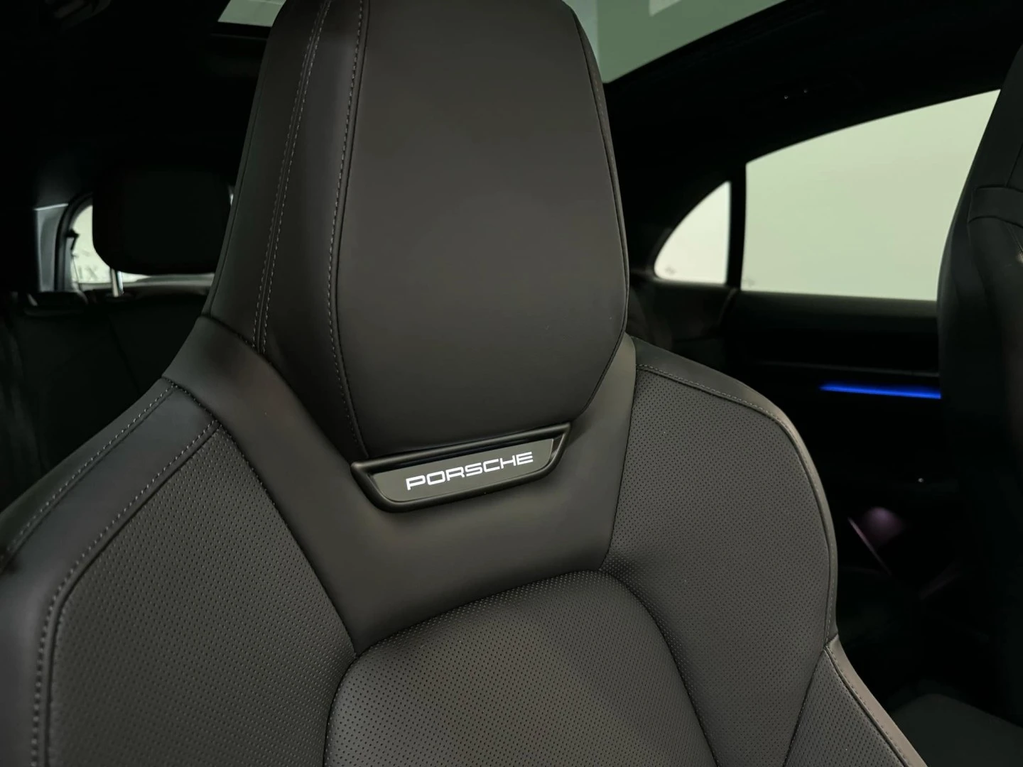 Porsche Macan Electric 4