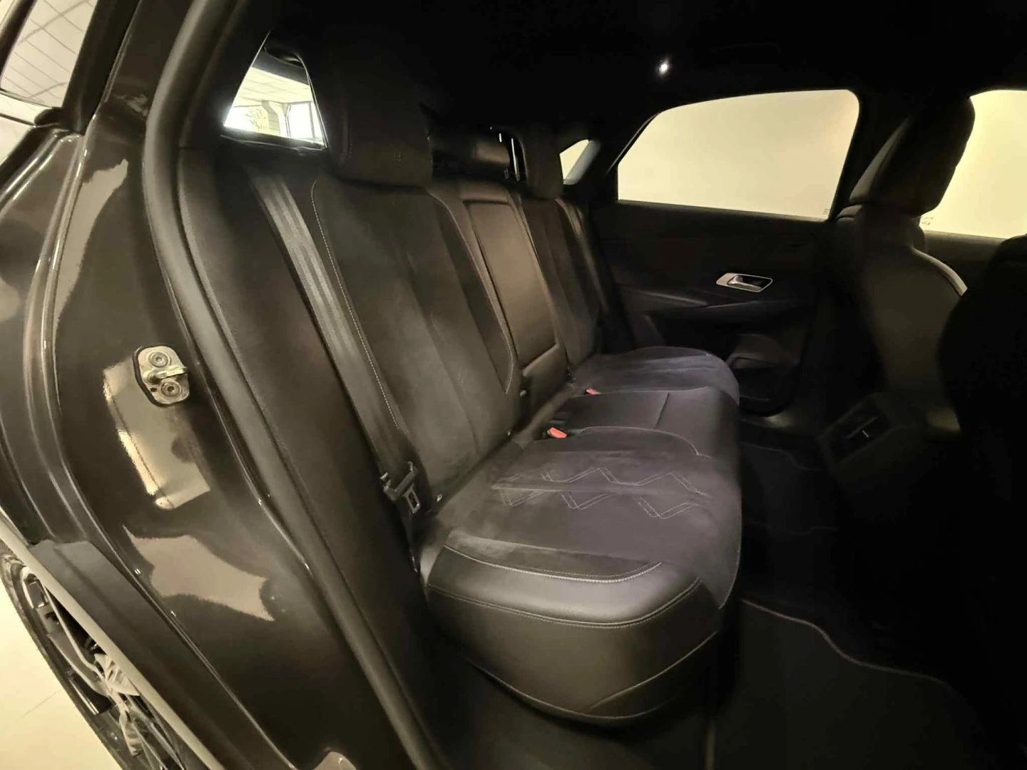 DS DS7 Crossback E-Tense Performance Line EAT8