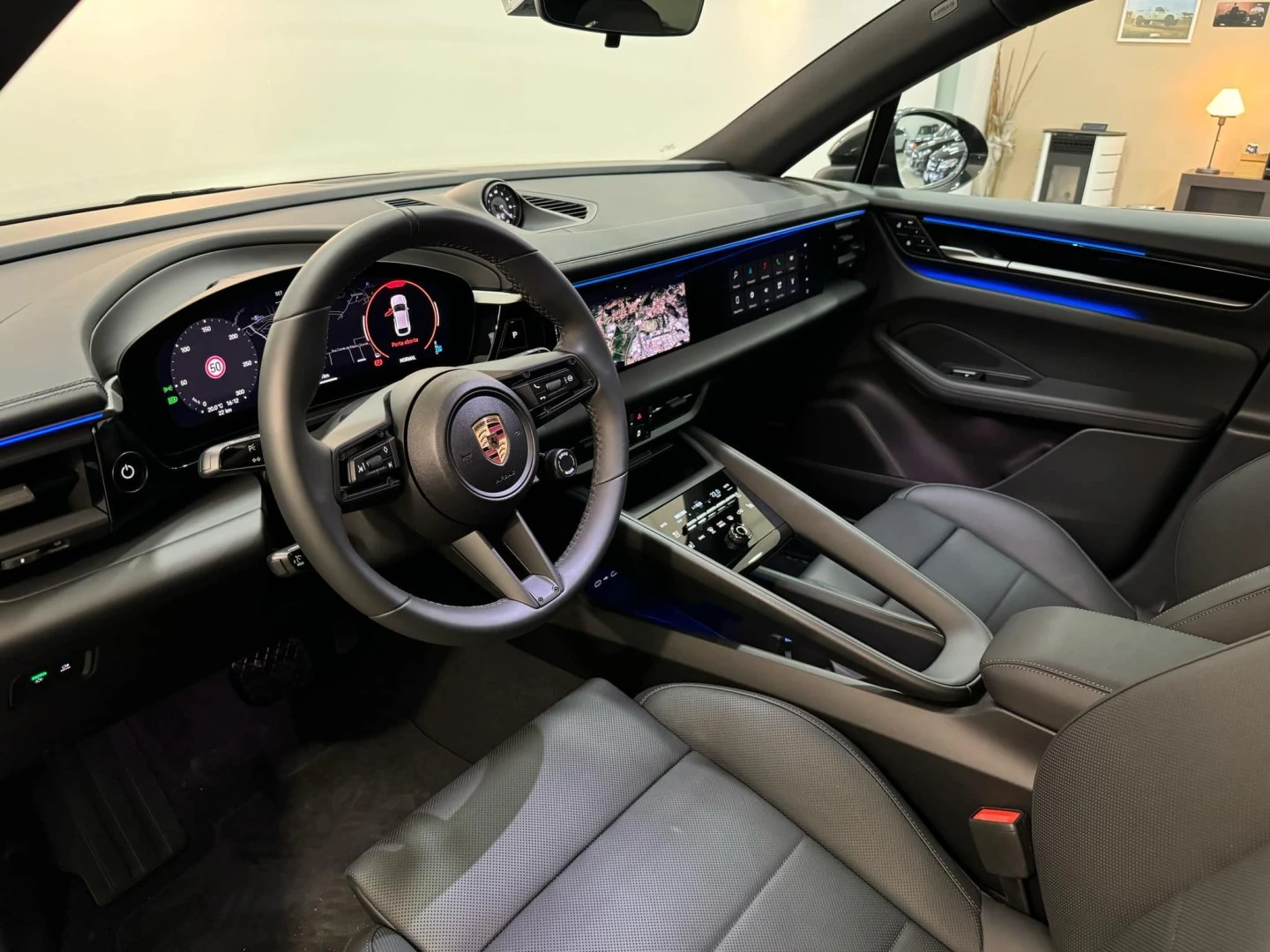 Porsche Macan Electric 4