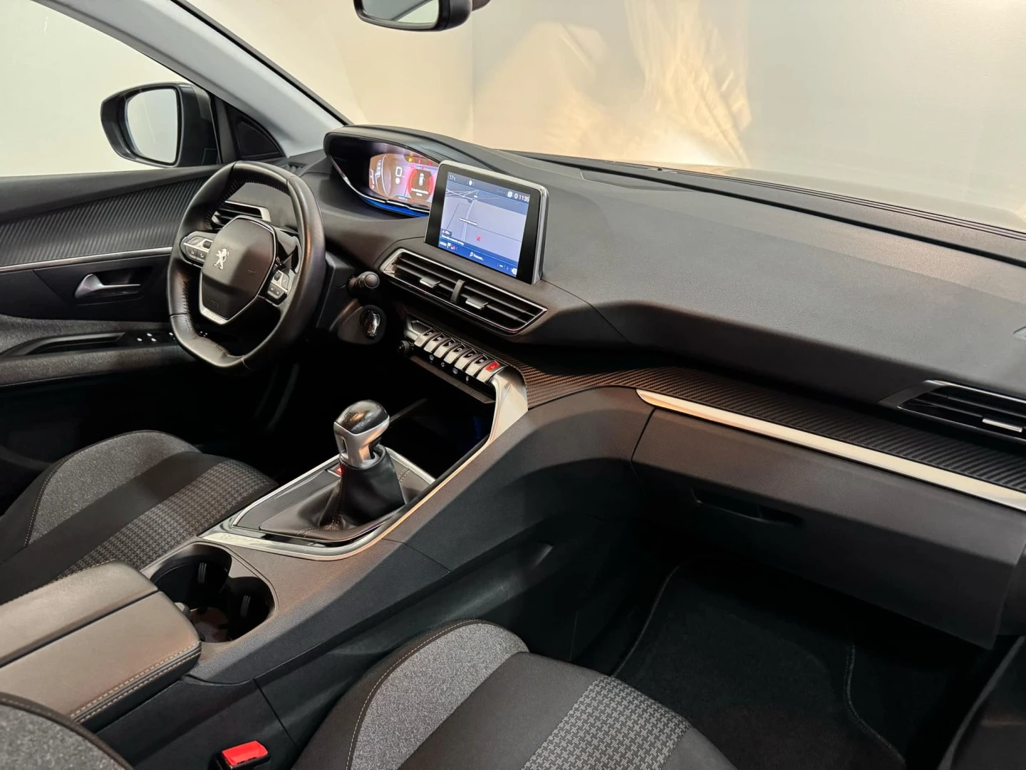 Peugeot 3008 1.5 BlueHDi Active