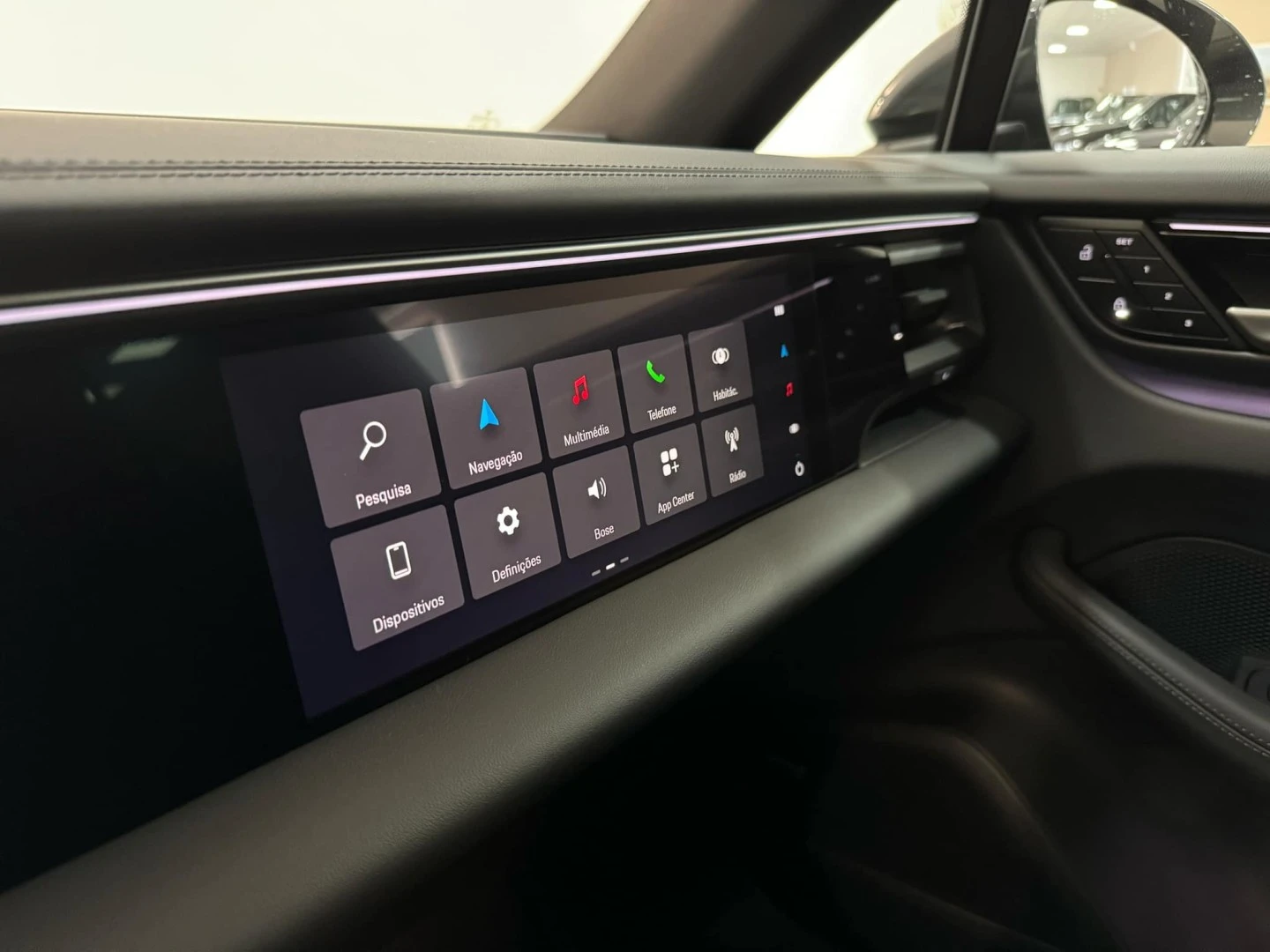 Porsche Macan Electric 4