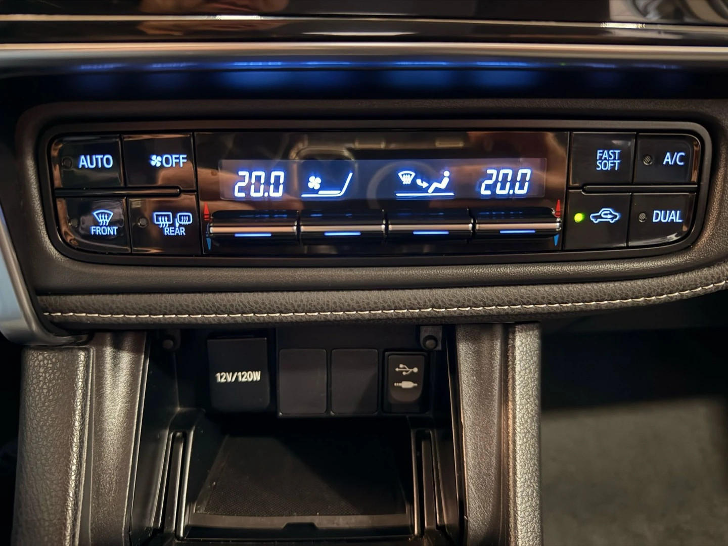 Toyota Corolla 1.4 D-4D Exclusive