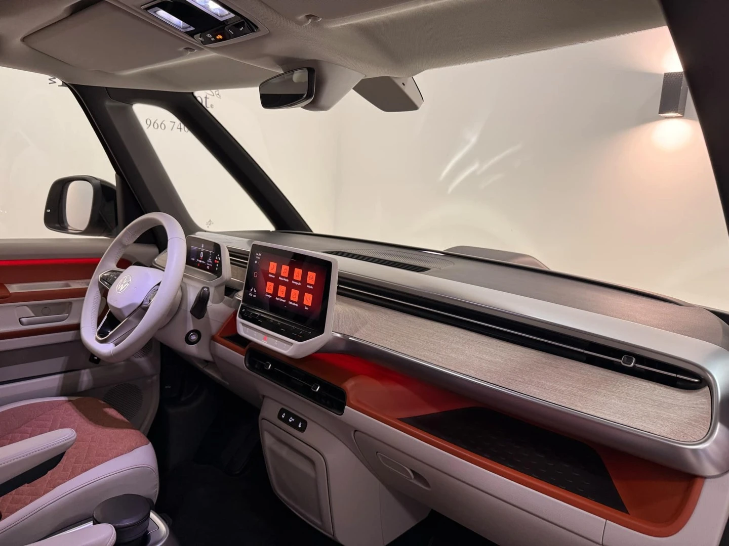 VW ID.Buzz Pro