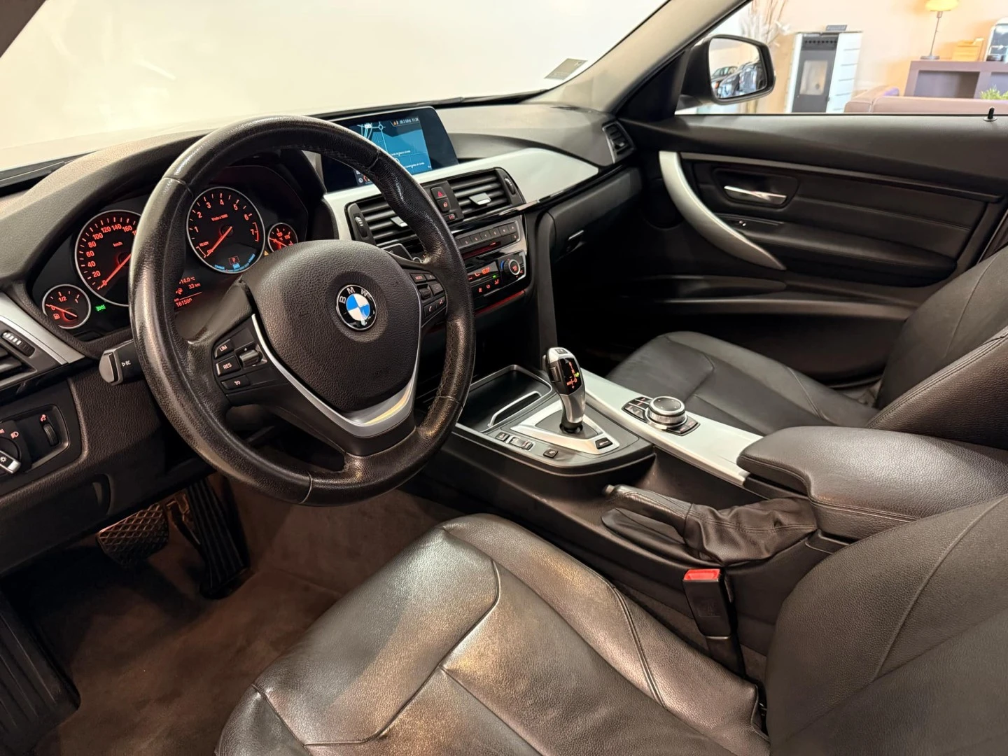 BMW 330 e iPerformance Advantage