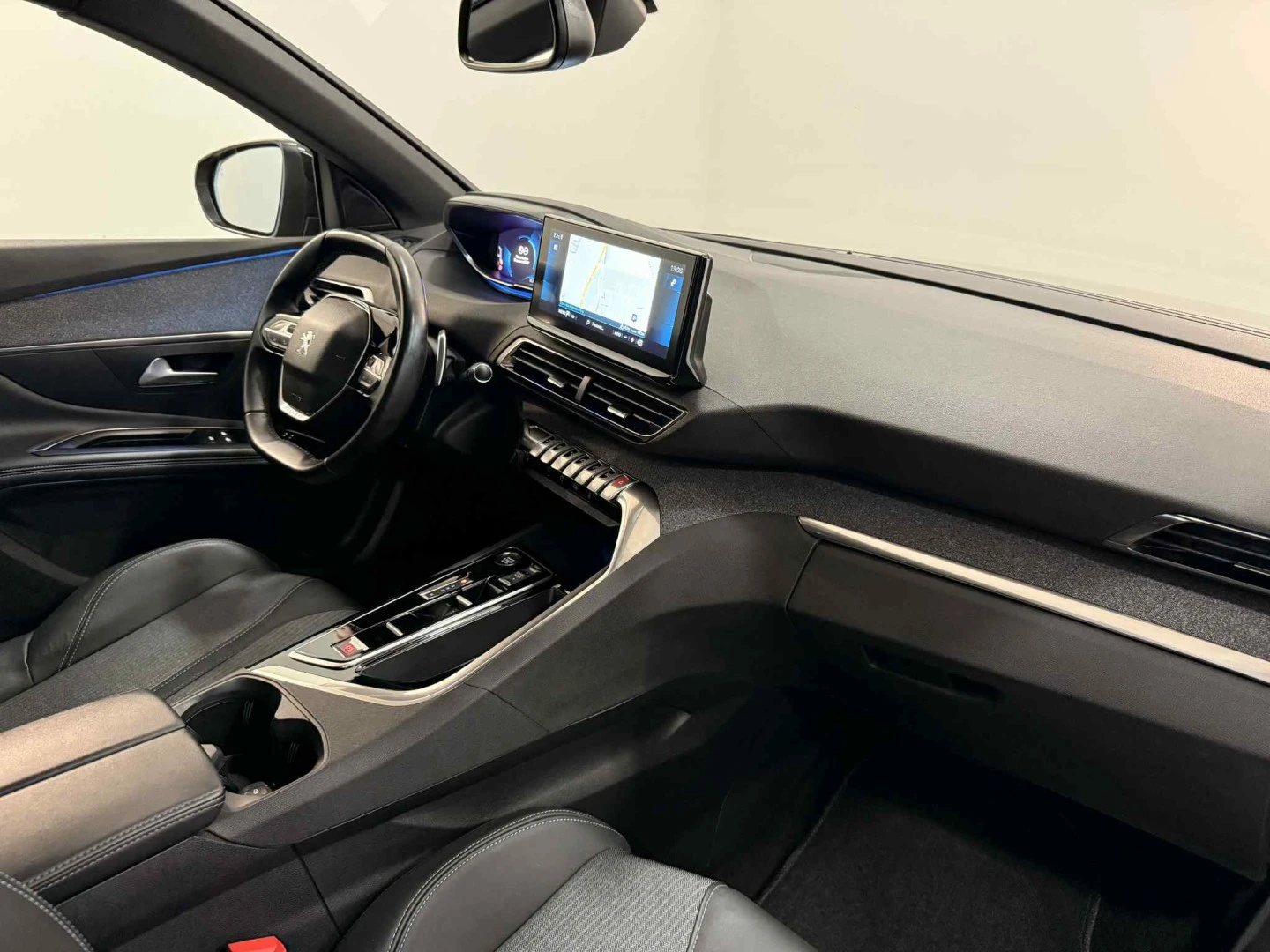 Peugeot 3008 1.5 BlueHDi Allure EAT8