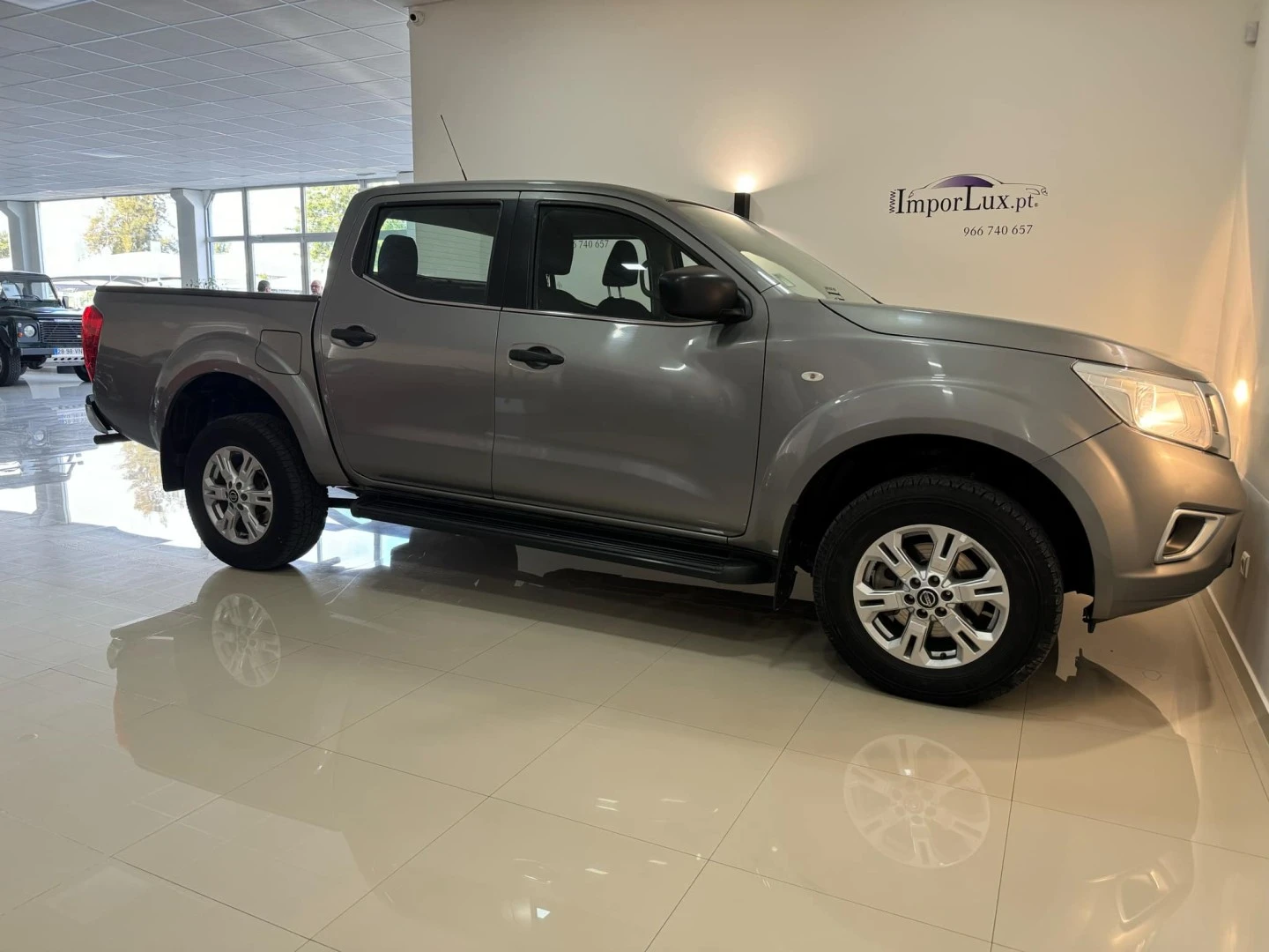 Nissan Navara 2.3 dCi CD 4WD CC Visia