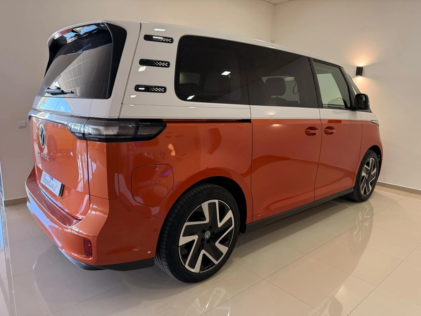 VW ID.Buzz Pro