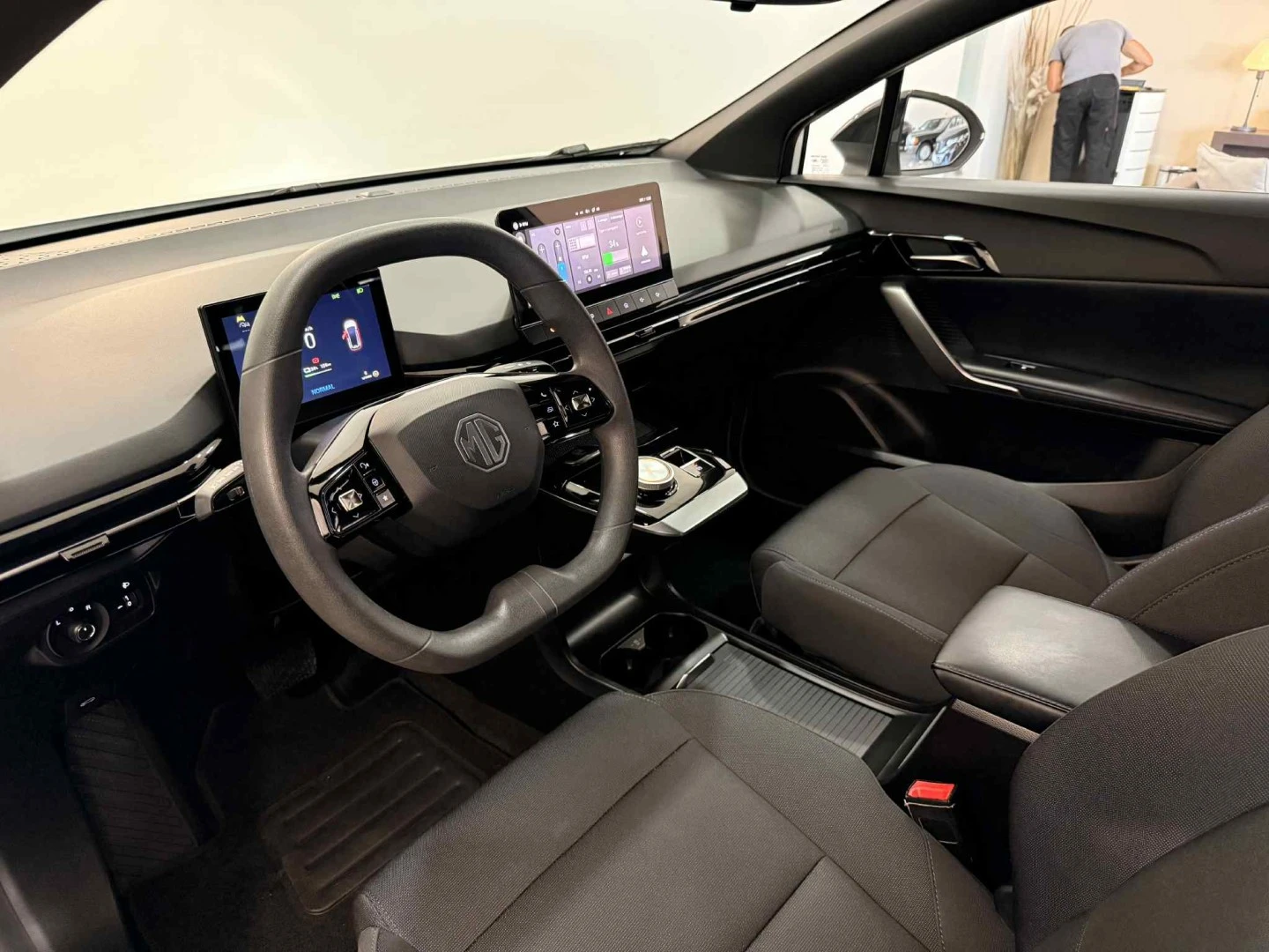 MG MG4 51 kWh Standard