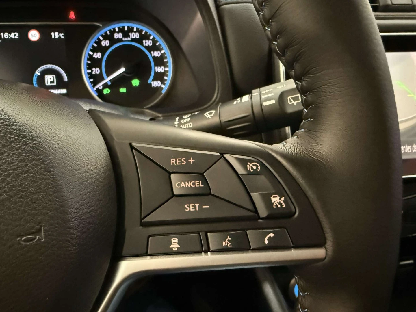 Nissan Leaf N-Connecta