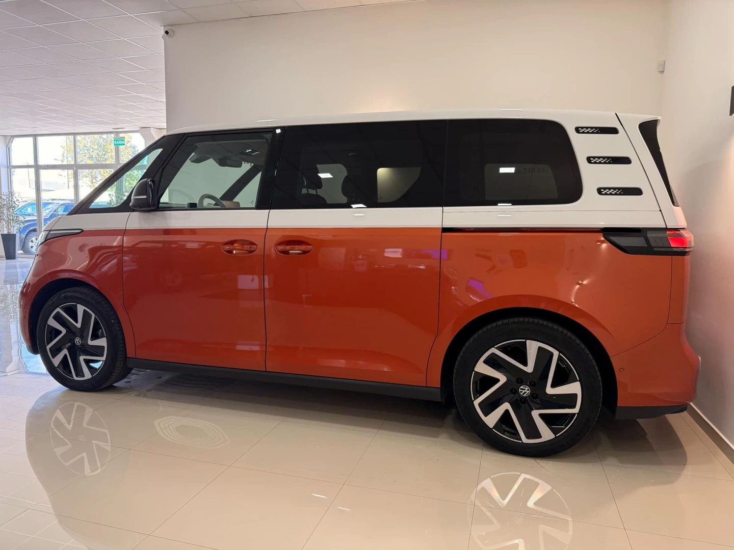 VW ID.Buzz Pro