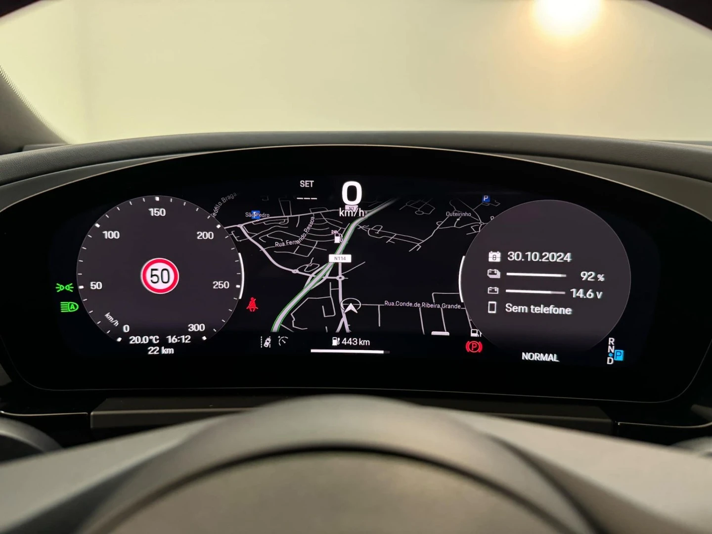 Porsche Macan Electric 4