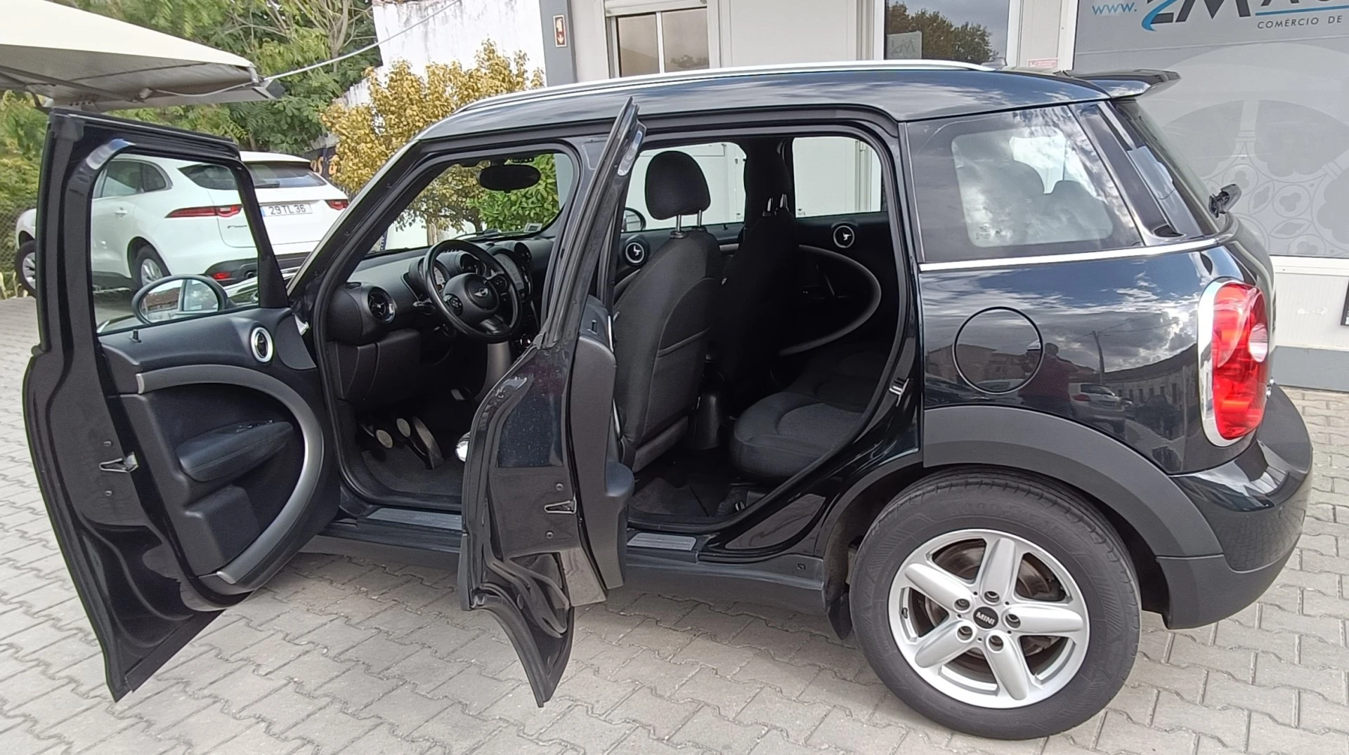 MINI Countryman One D