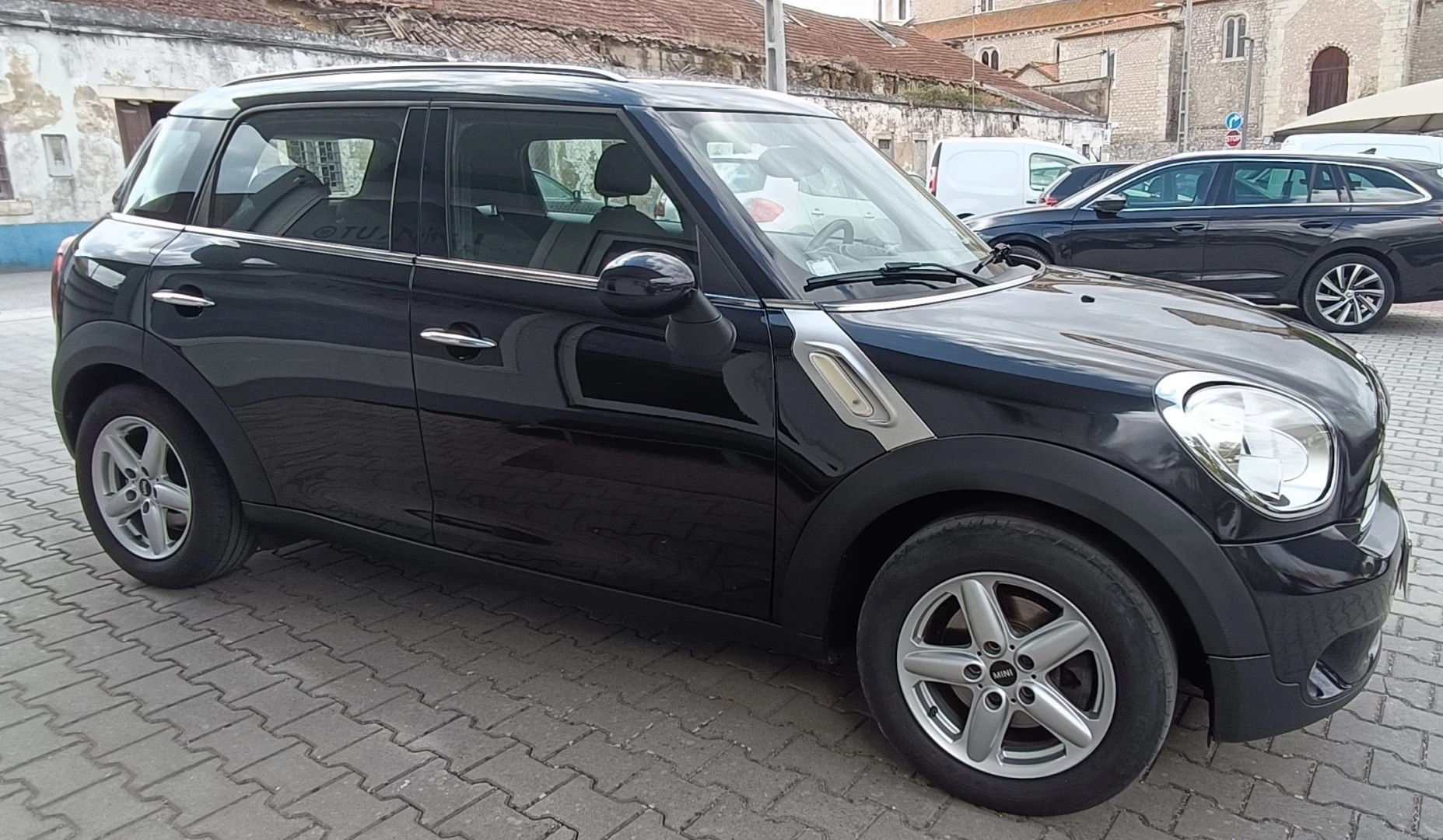 MINI Countryman One D