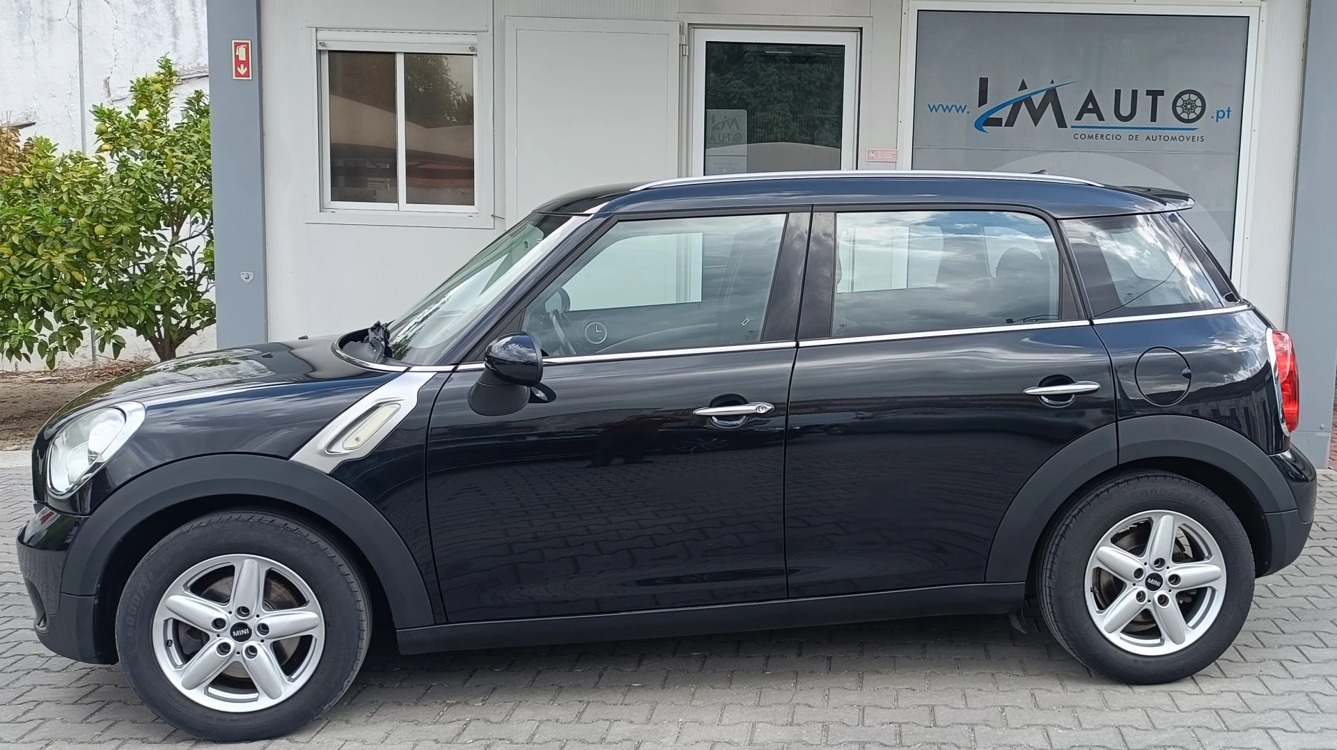 MINI Countryman One D