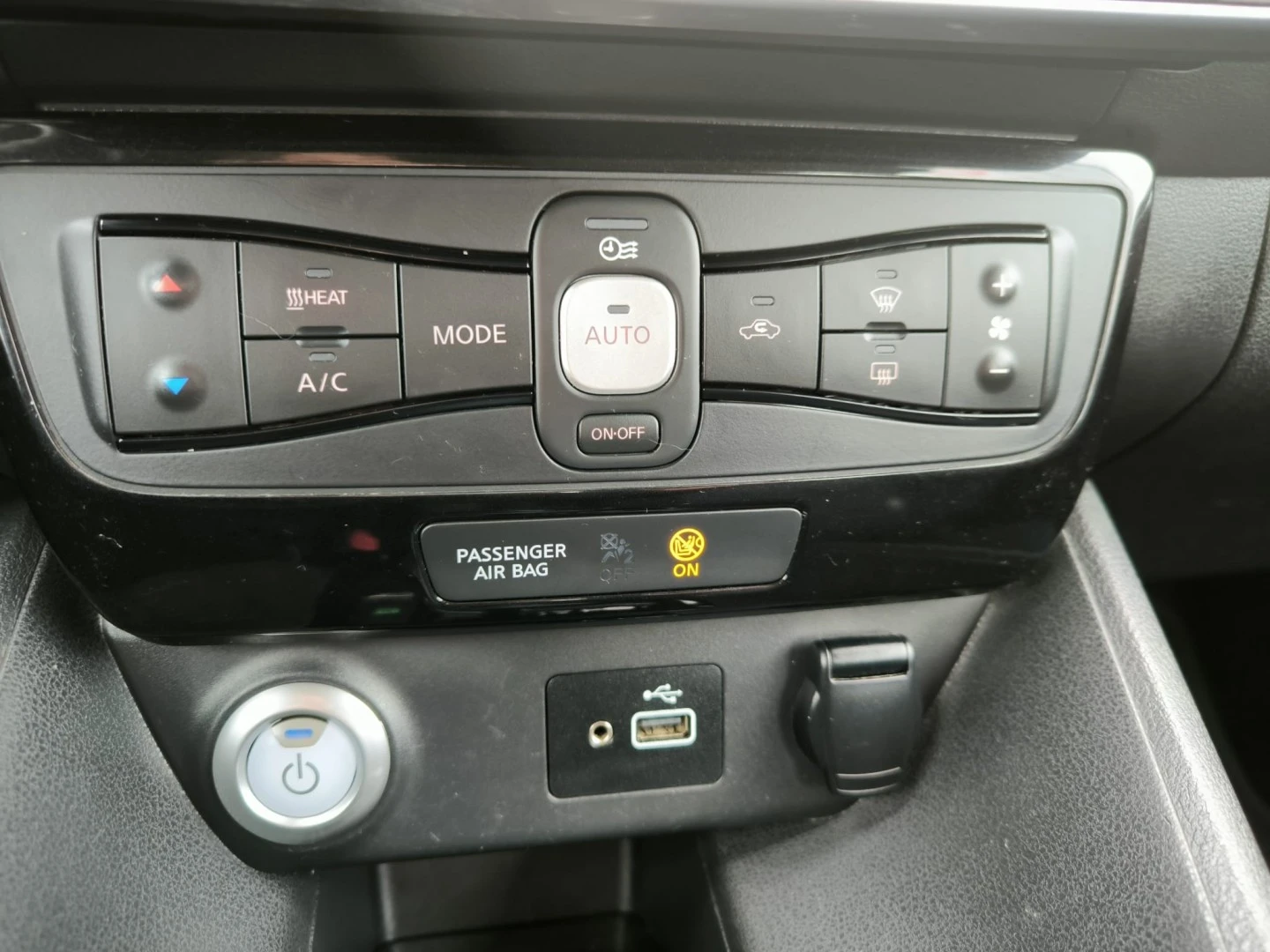 Nissan Leaf 40 kWh N-CONNECTA