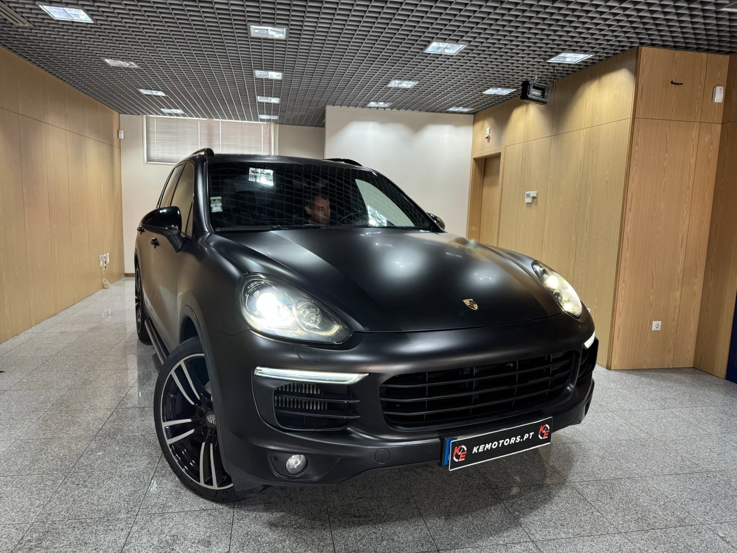 Porsche Cayenne Platinum Edition