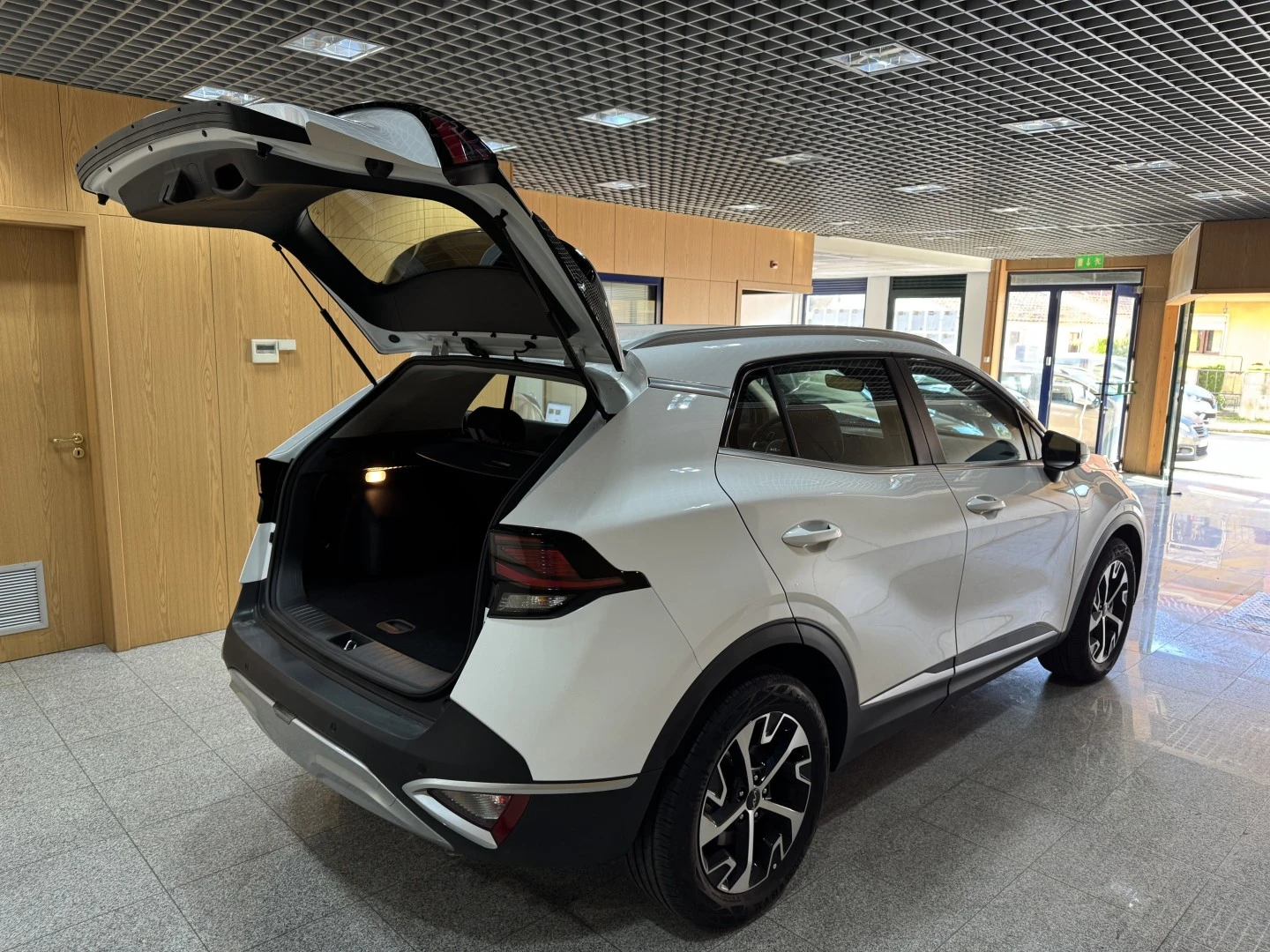 Kia Sportage 1.6 T-GDi HEV Tech