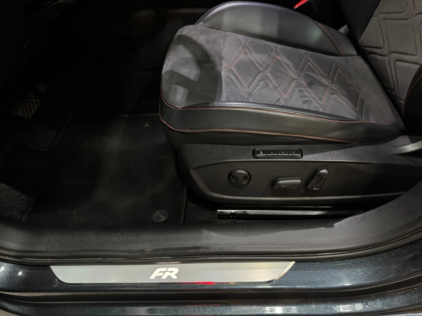 SEAT Leon 1.4 e-Hybrid FR DSG