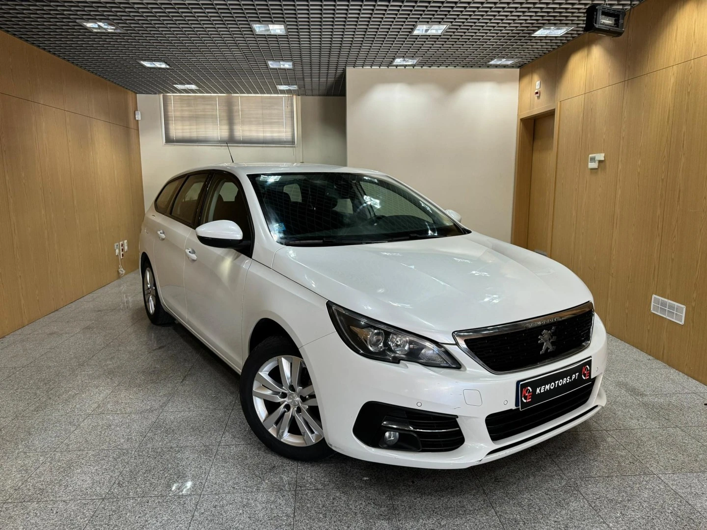 Peugeot 308 SW 1.2 PureTech Allure EAT8