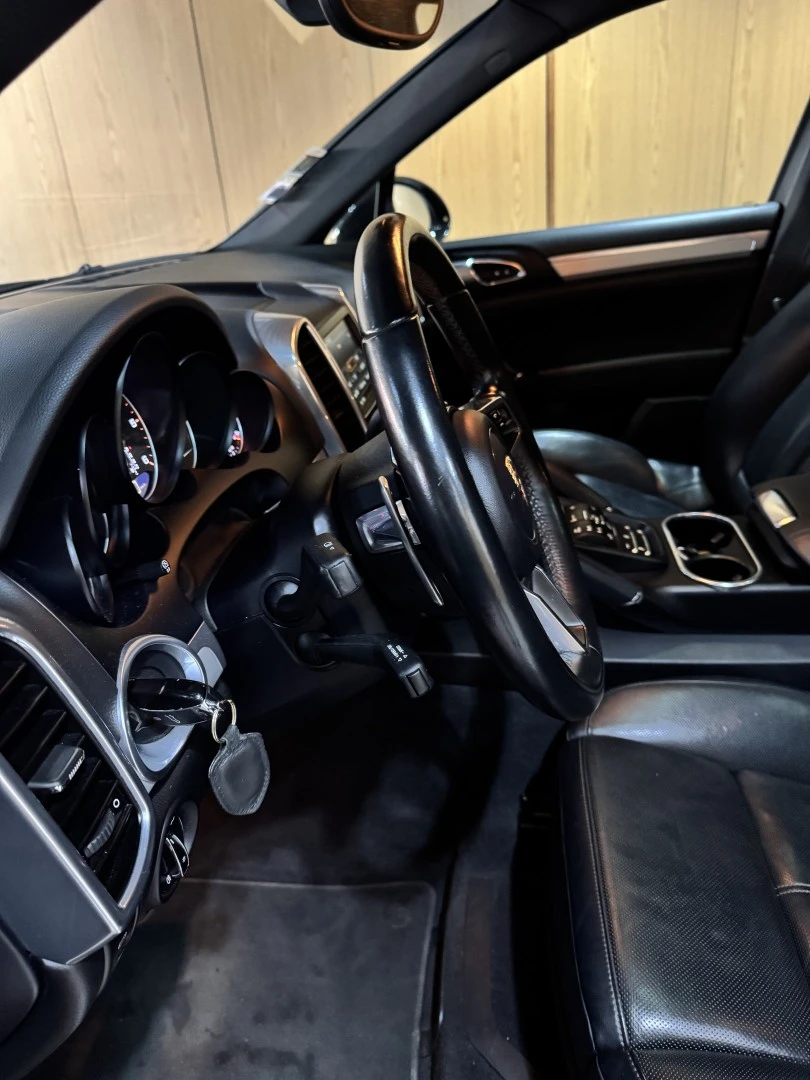 Porsche Cayenne Platinum Edition
