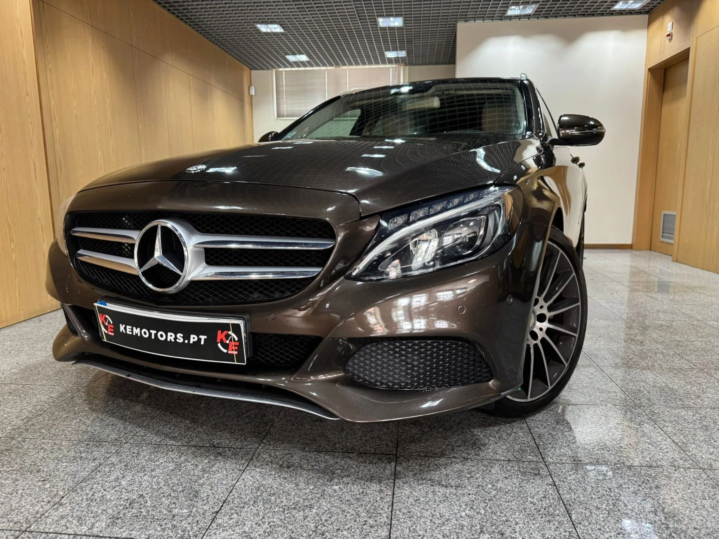 Mercedes-Benz C 300 BlueTEC Hybrid Avantgarde +