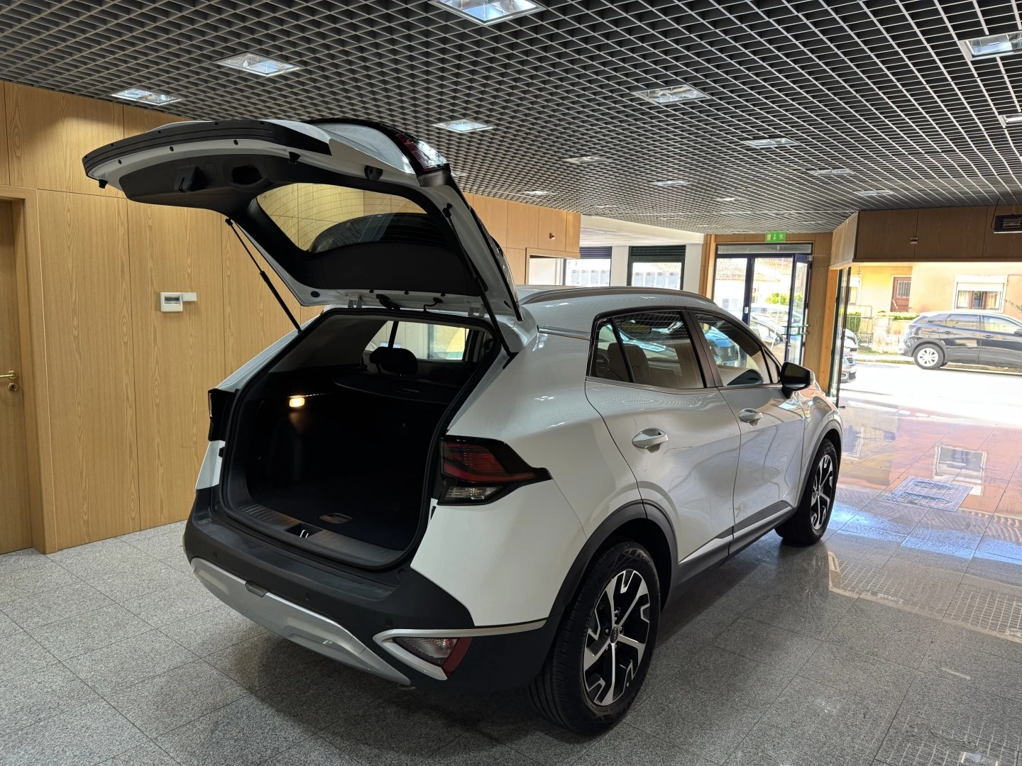 Kia Sportage 1.6 T-GDi HEV Tech